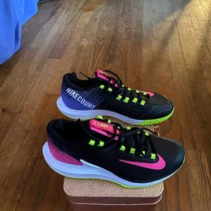 Women Nike court zoom
